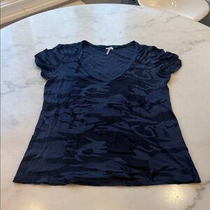 NWOT Splendid Navy Camouflage V-Neck Tee